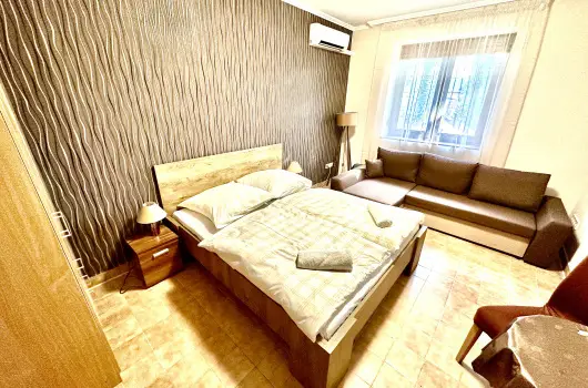 Fenyves Vendghz, Sifok