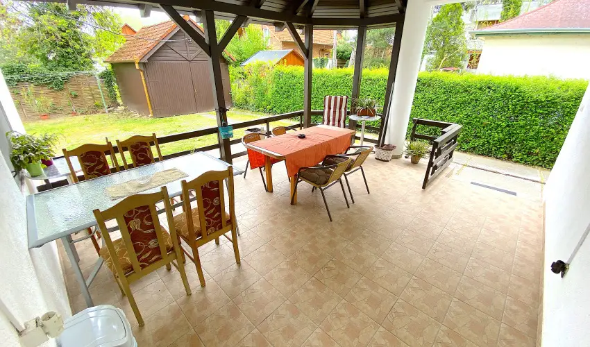 Fenyves Vendégház Siófok - Balatoni kedvezményes árak önellátással (1 éjtől)