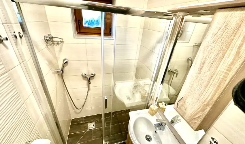 Fenyves Vendégház Siófok - Balatoni kedvezményes árak önellátással (1 éjtől)