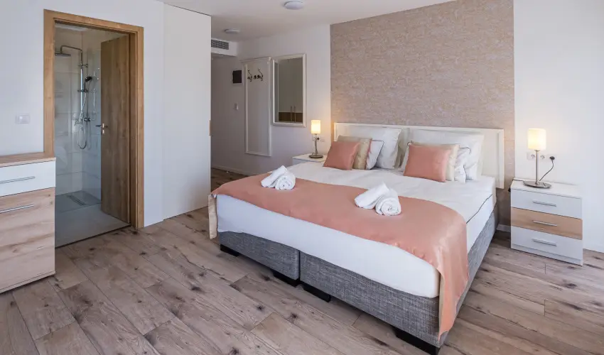 Fred Centrum Panzi Balatonfred - Augusztus 20. (min. 3 j)