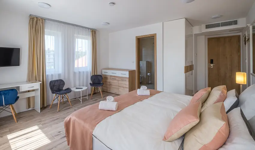 Fred Centrum Panzi Balatonfred - Augusztus 20. (min. 3 j)