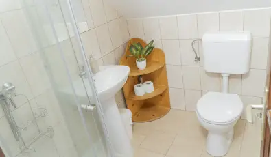 Gyulavezr-Csobnci Pihen Vendghz Gyulakeszi