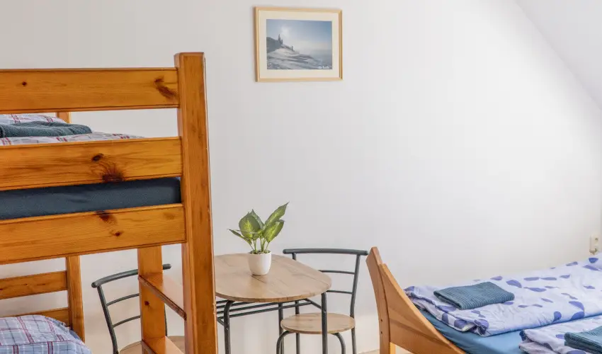 Gyulavezér-Csobánci Pihenő Vendégház Gyulakeszi - Balatoni kedvezményes árak reggelivel (1 éjtől)