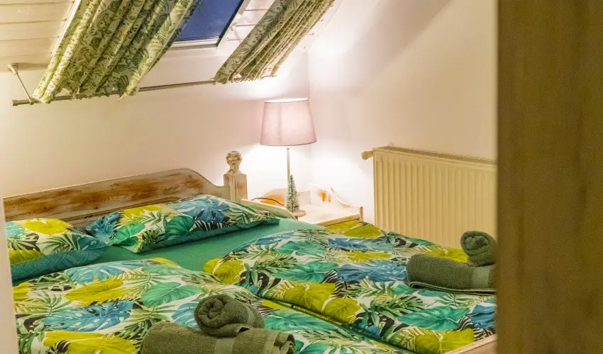 Gyulavezr Lovasbirodalma Panzi  Gyulakeszi - Balatoni kedvezmnyes rak reggelivel (1 jtl)