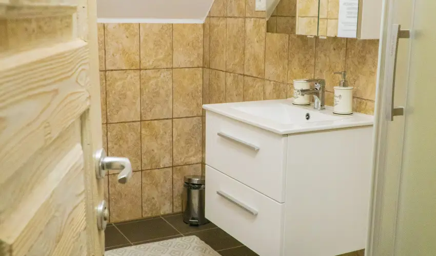 Gyulavezr Lovasbirodalma Panzi  Gyulakeszi - Balatoni kedvezmnyes rak reggelivel (1 jtl)