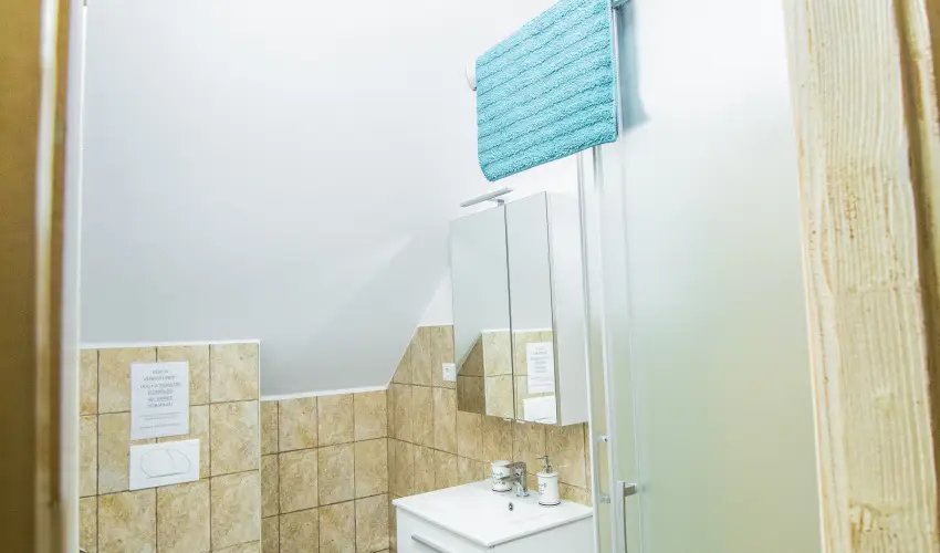 Gyulavezr Lovasbirodalma Panzi  Gyulakeszi - Balatoni kedvezmnyes rak reggelivel (1 jtl)