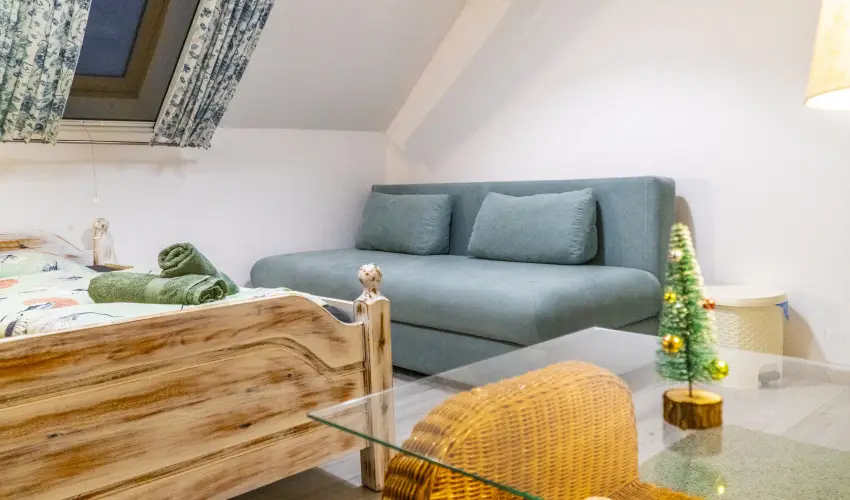 Gyulavezr Lovasbirodalma Panzi  Gyulakeszi - Balatoni kedvezmnyes rak reggelivel (1 jtl)