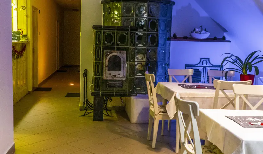 Gyulavezr Lovasbirodalma Panzi  Gyulakeszi - Balatoni kedvezmnyes rak reggelivel (1 jtl)