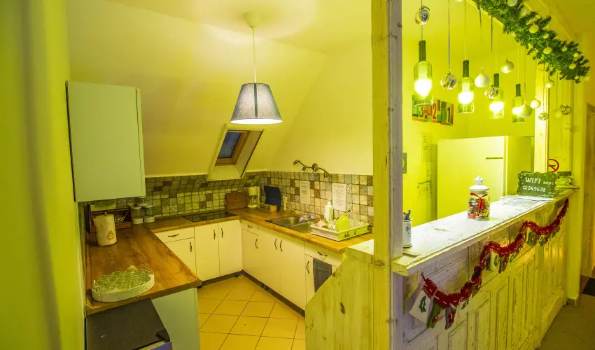 Gyulavezr Lovasbirodalma Panzi  Gyulakeszi - Balatoni kedvezmnyes rak reggelivel (1 jtl)