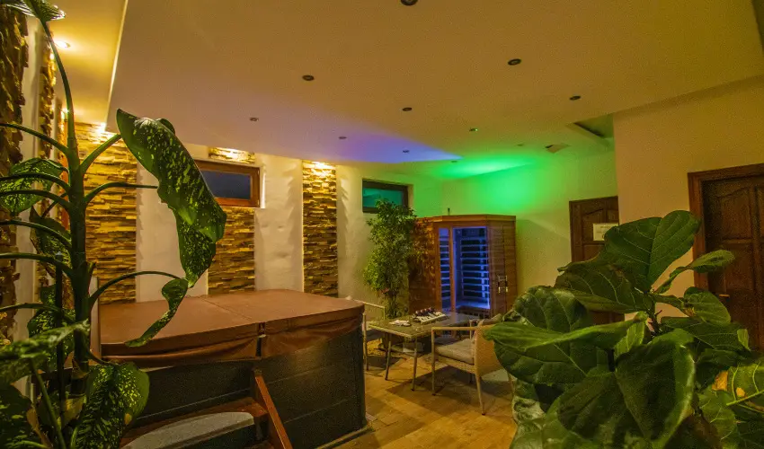 Gyulavezr Lovasbirodalma Panzi  Gyulakeszi - Balatoni kedvezmnyes rak reggelivel (1 jtl)