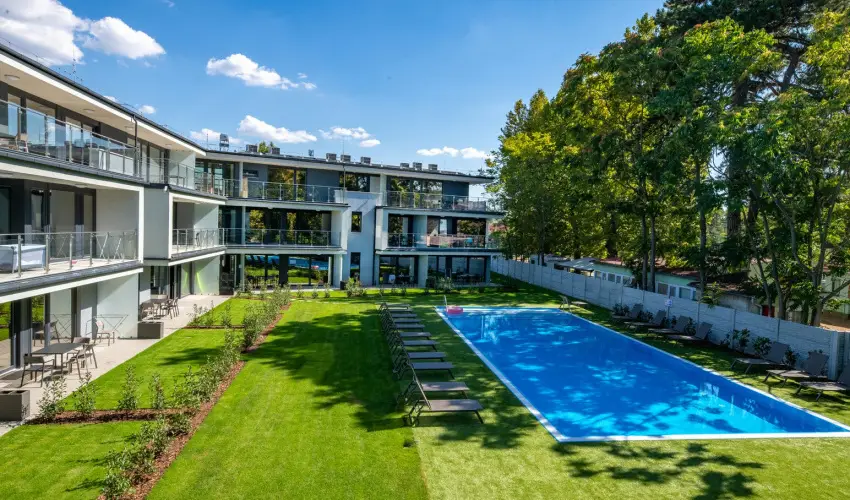 H55 Balatonlelle Apartmanhzak Balatonlelle - Augusztus 20. (min. 2 j)