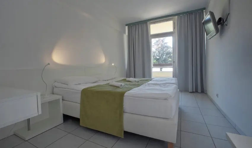 Holiday Hotel Csopak Csopak - Balatoni nyarals (min. 5 j)