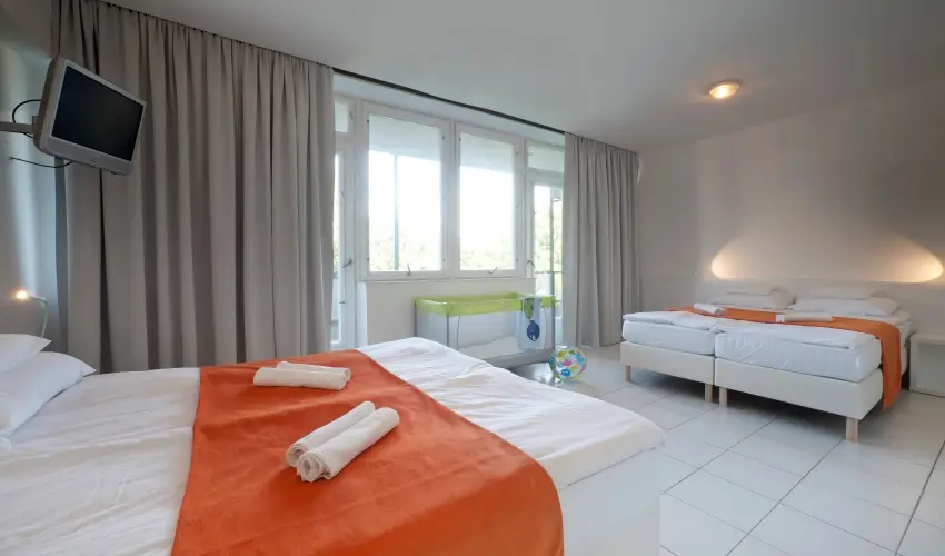 Holiday Hotel Csopak Csopak - Balatoni nyarals (min. 5 j)