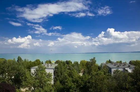 Holiday Hotel Csopak - Senior kedvezm�nyes �r f�lpanzi�val