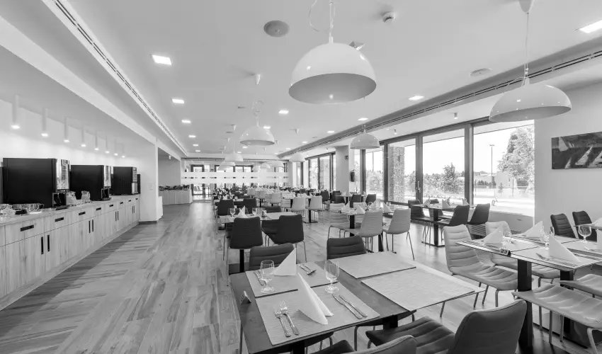 Akadmia Hotel Balatonfred - Balatoni kedvezmnyes rak reggelivel, frdhasznlattal (1 jtl)