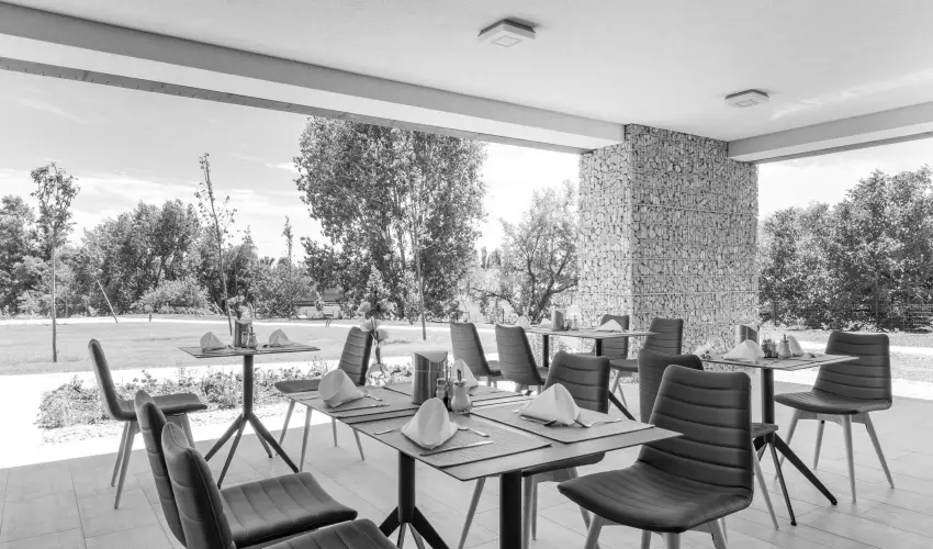 Akadmia Hotel Balatonfred - Balatoni kedvezmnyes rak reggelivel, frdhasznlattal (1 jtl)