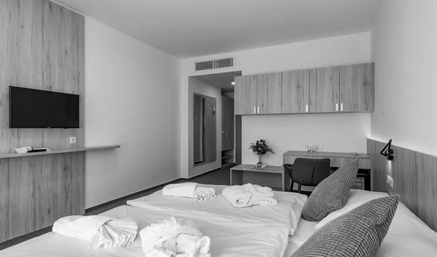 Akadmia Hotel Balatonfred - Balatoni kedvezmnyes rak reggelivel, frdhasznlattal (1 jtl)