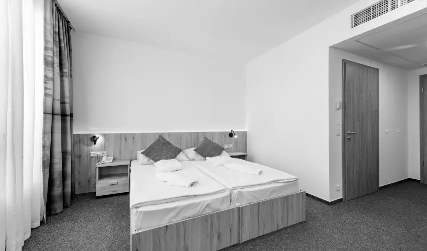 Akadmia Hotel Balatonfred - Balatoni kedvezmnyes rak reggelivel, frdhasznlattal (1 jtl)
