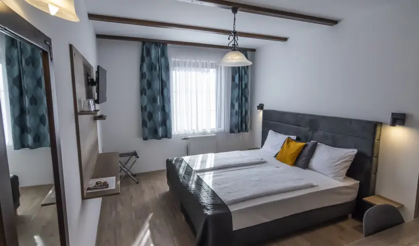 Hotel Bacchus Keszthely - Balatoni kedvezmnyes rak reggelis elltssal (1 jtl)