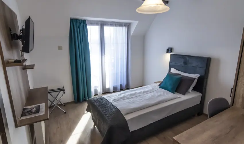 Hotel Bacchus Keszthely - Balatoni kedvezmnyes rak reggelis elltssal (1 jtl)