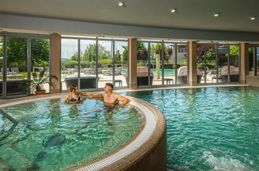 Hotel Golden Lake Resort - Szilveszter (min. 2 �j)