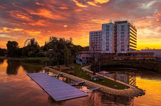 Hotel Helikon - T�bbet kevesebb�rt (min. 4 �j)