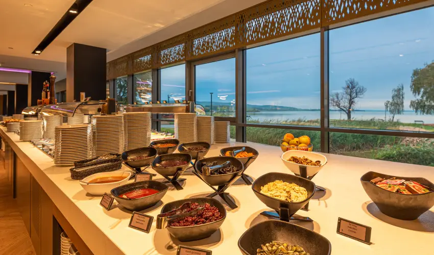 Hotel Helikon Keszthely - 1 jszaks balatoni pihens