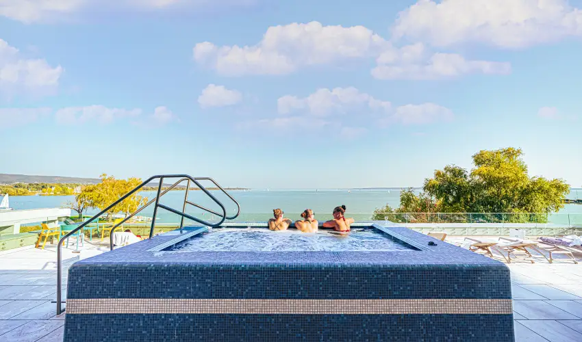 Hotel Helikon Keszthely - 1 jszaks balatoni pihens