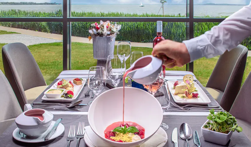 Hotel Helikon Keszthely - 1 jszaks balatoni pihens