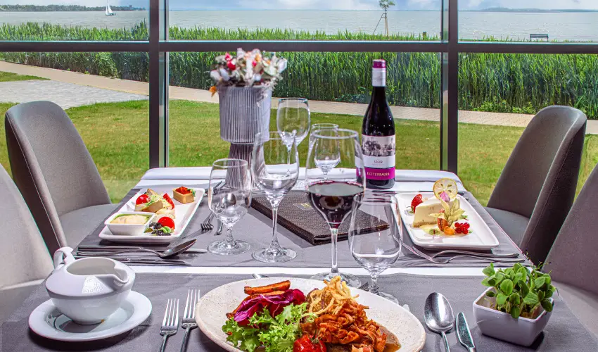 Hotel Helikon Keszthely - 1 jszaks balatoni pihens