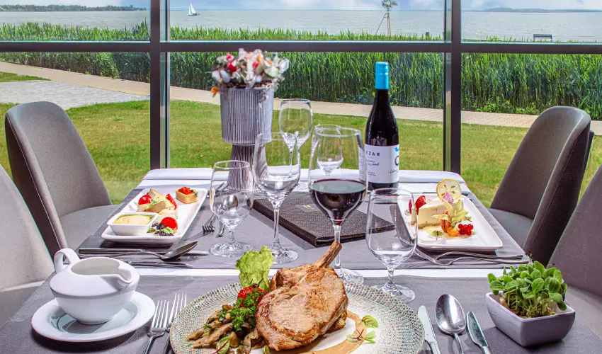 Hotel Helikon Keszthely - 1 jszaks balatoni pihens