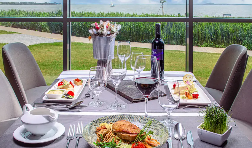 Hotel Helikon Keszthely - 1 jszaks balatoni pihens