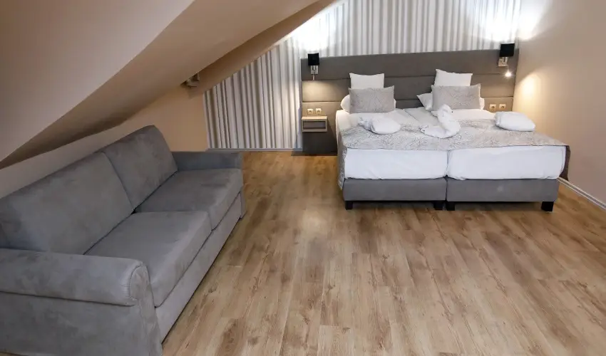 Hotel Laroba Alsrs - Kt nnep kztt (min. 2 j)