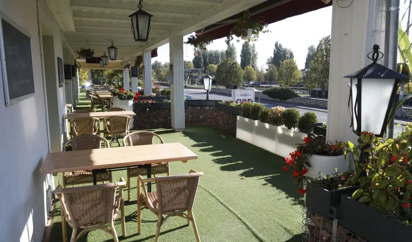 Hotel Laroba Alsrs - Kt nnep kztt (min. 2 j)