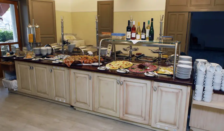 Hotel Laroba Alsrs - Kt nnep kztt (min. 2 j)