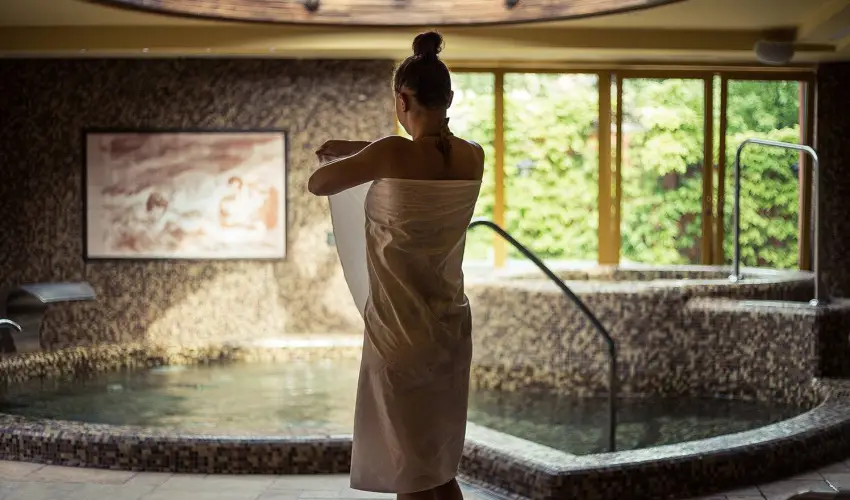 Hotel Laroba Alsrs - Kt nnep kztt (min. 2 j)