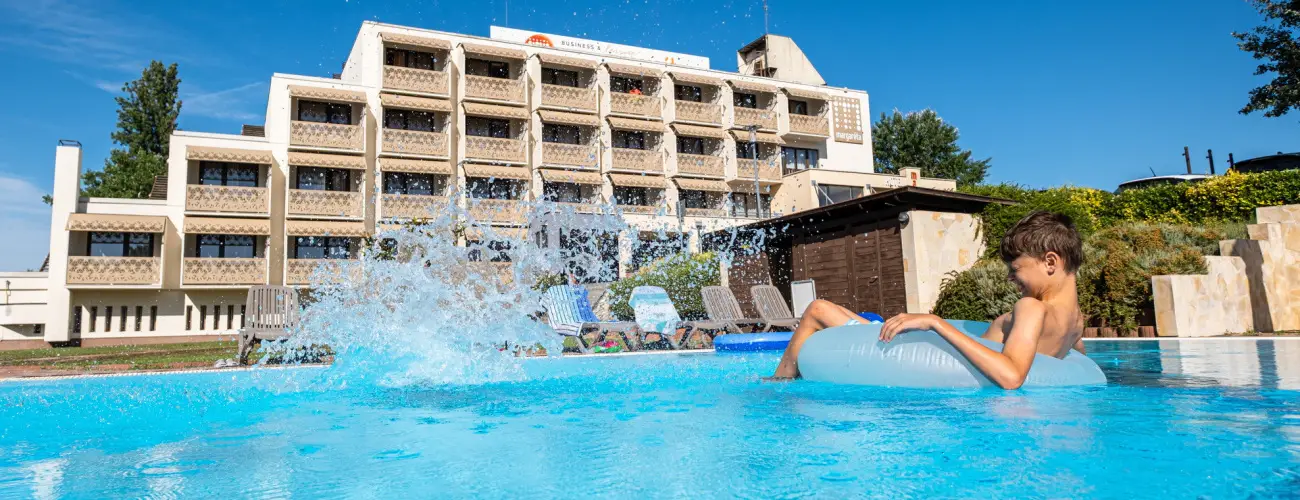 Hotel Margarta Balatonfred - Balatoni kedvezmnyes r reggelivel (1 jtl)