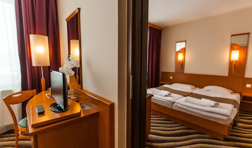 Prmium Hotel Panorma Sifok - Pezsg Aranyparti Szilveszter (min. 3 j)