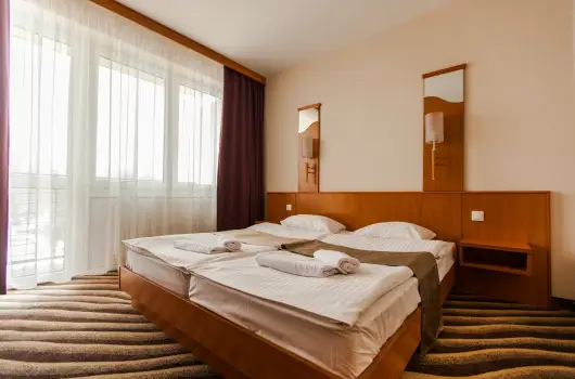 Pr�mium Hotel Panor�ma - Balatoni kedvezm�nyes �rak f�lpanzi�s ell�t�ssal (1 �jt�l)