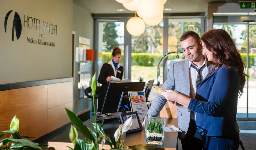 Hotel Yacht Wellness & Business Sifok - Balatoni kedvezmnyes r flpanzival (1 jtl)