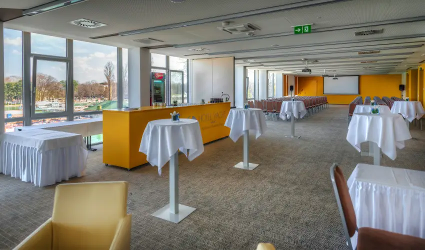 Hotel Yacht Wellness & Business Sifok - Balatoni kedvezmnyes r flpanzival (1 jtl)