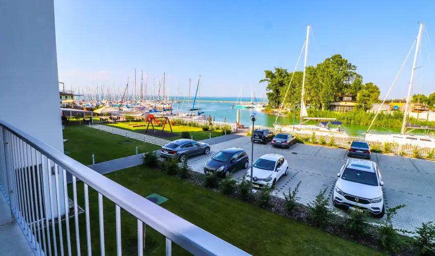 Hotel Yacht Wellness & Business Sifok - Balatoni kedvezmnyes r flpanzival (1 jtl)