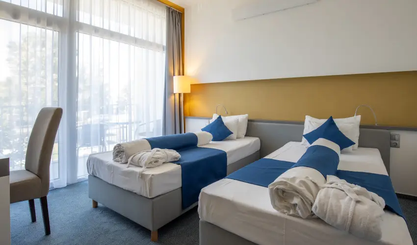 Hotel Yacht Wellness & Business Sifok - Balatoni kedvezmnyes r flpanzival (1 jtl)