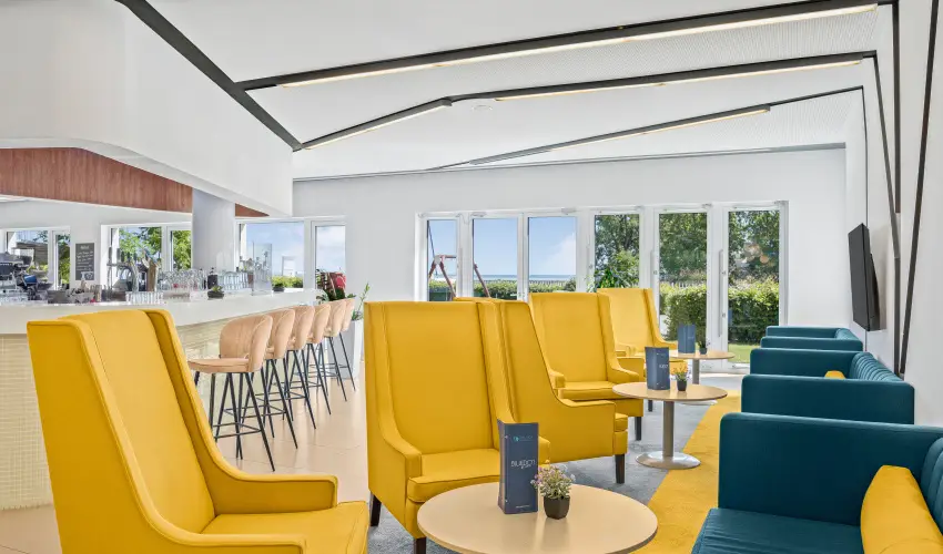 Hotel Yacht Wellness & Business Si�fok - Balatoni kedvezm�nyes �r f�lpanzi�val (1 �jt�l)