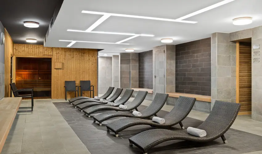 Hotel Yacht Wellness & Business Si�fok - Balatoni kedvezm�nyes �r f�lpanzi�val (1 �jt�l)