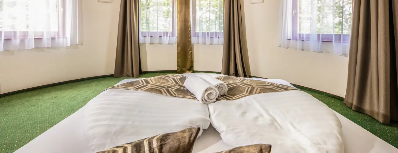 Hotel Anna Villa Balatonfldvr - Kt nnep kztt