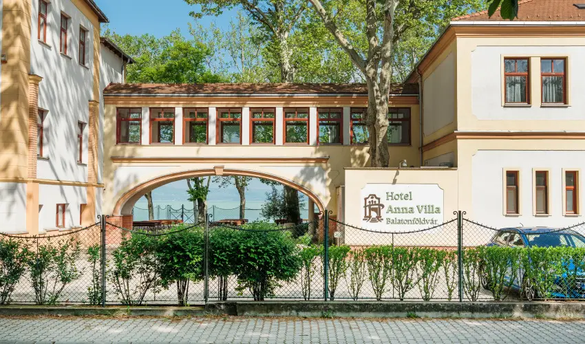Hotel Anna Villa Balatonfldvr - Karcsony