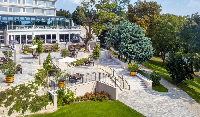 Hunguest Hotel Bl Resort Balatonalmdi - Szilveszter (min. 2 j)