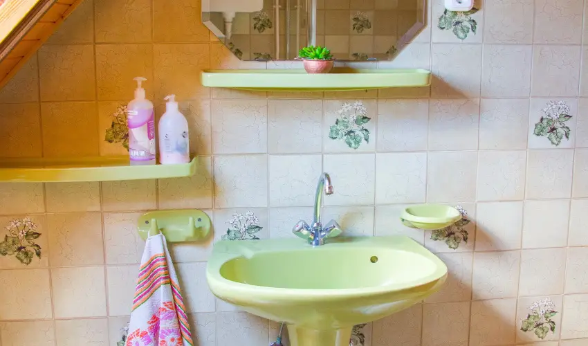 Huszr Vendghz rvnyes - Balatoni kedvezmnyes rak (1 jtl)