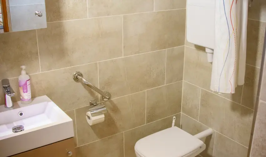 Huszr Vendghz rvnyes - Balatoni kedvezmnyes rak (1 jtl)